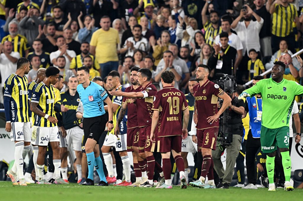 Fenerbahçe-Trabzonspor maçının tartışmalı pozisyonları
