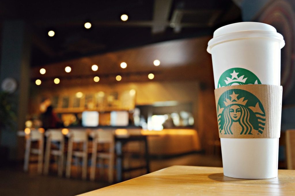 Starbucks mağaza ve çalışanlarını etkileyen yeni karar: Performans hedeflerini tutturamayan şubeler kapanıyor Starbucks mağaza ve çalışanlarını etkileyen yeni karar: Performans hedeflerini tutturamayan şubeler kapanıyor