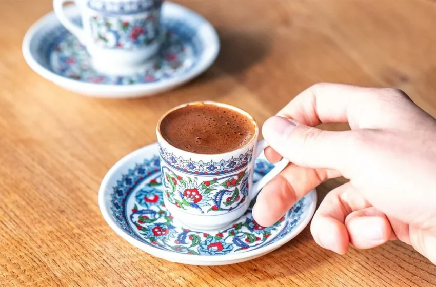 Bol Köpüklü Türk Kahvesi Nasıl Yapılır ?