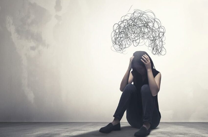  İç Sesimiz Neden Hiç Susmuyor? Kendi Kendine Konuşmanın Psikolojik Faydaları nelerdir?